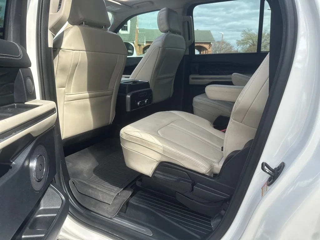 Used 2021 White Ford Platinum image 20