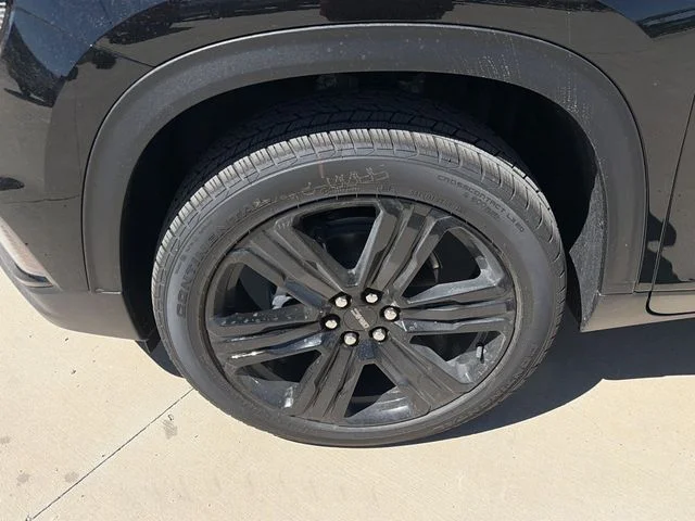 New 2026 Black GMC Elevation image 9