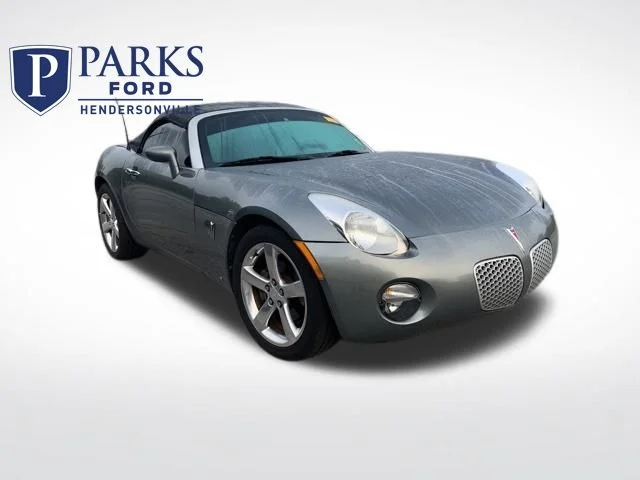 Used 2006 Silver Pontiac Base image 1
