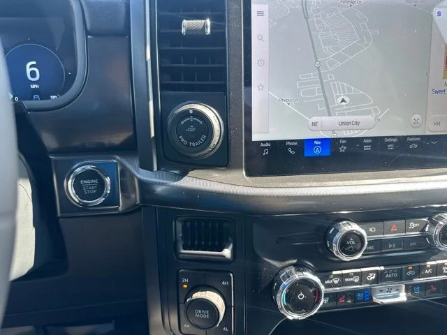 New 2026 Oxford White Ford Lariat® image 45