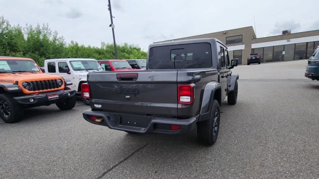 2026 Jeep Gladiator 85th Anniversary Edition - Photo 8