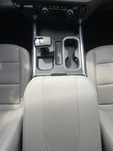 Used 2025 White Chevrolet LTZ image 42