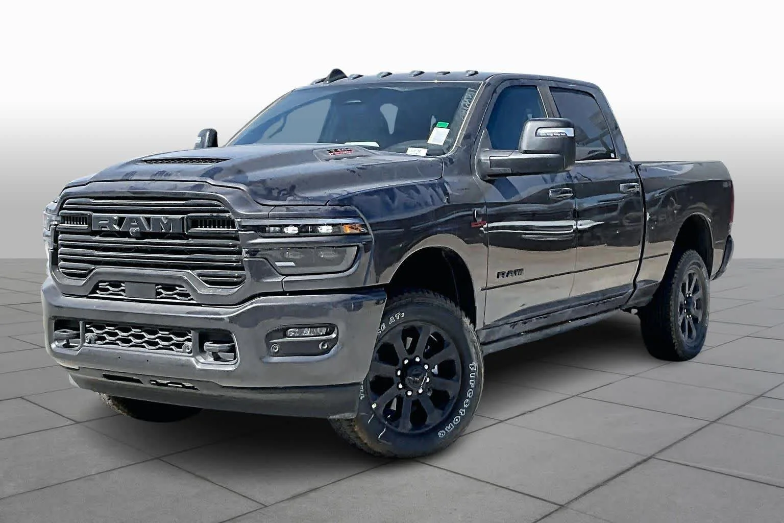 New 2026 Granite Crystal Metallic Clear-Coat Exterior Paint RAM Laramie image 2