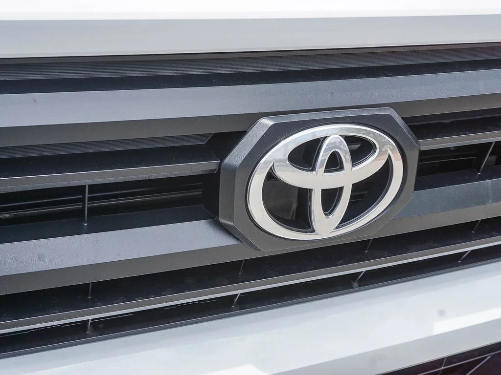 New 2026 Ice Cap Toyota  SR5 image 11