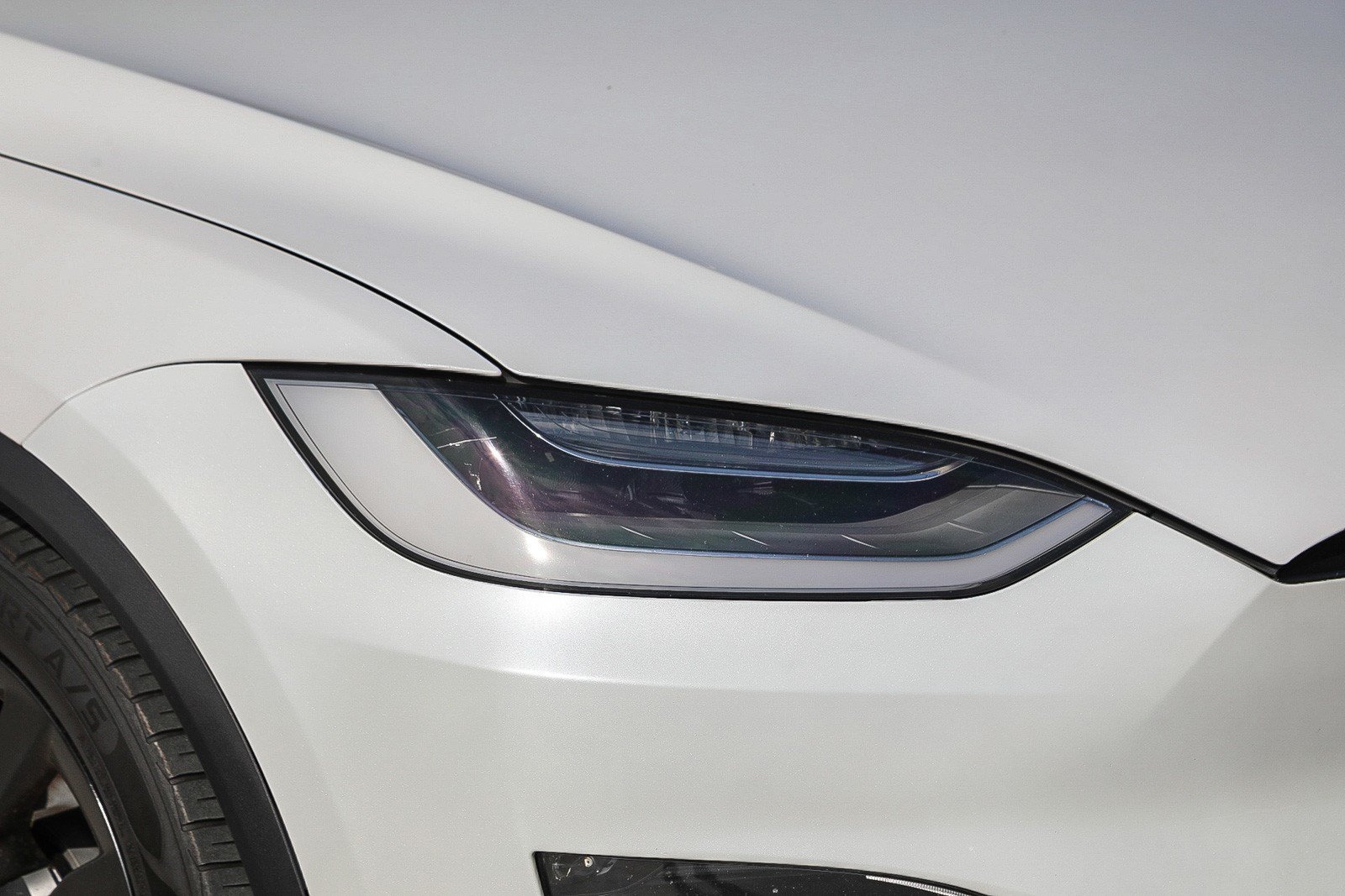 2023 Tesla Model X Long Range - Photo 7