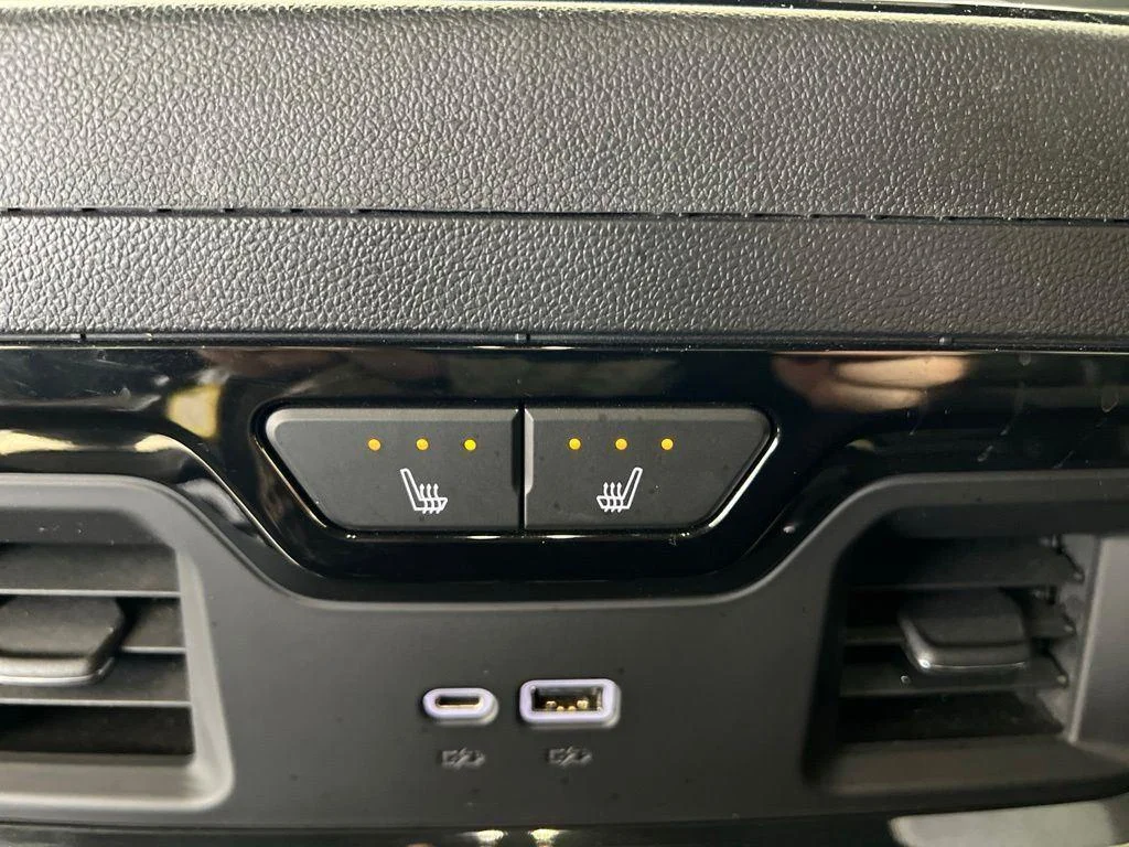 Used 2023 Black Chevrolet ZR2 image 20