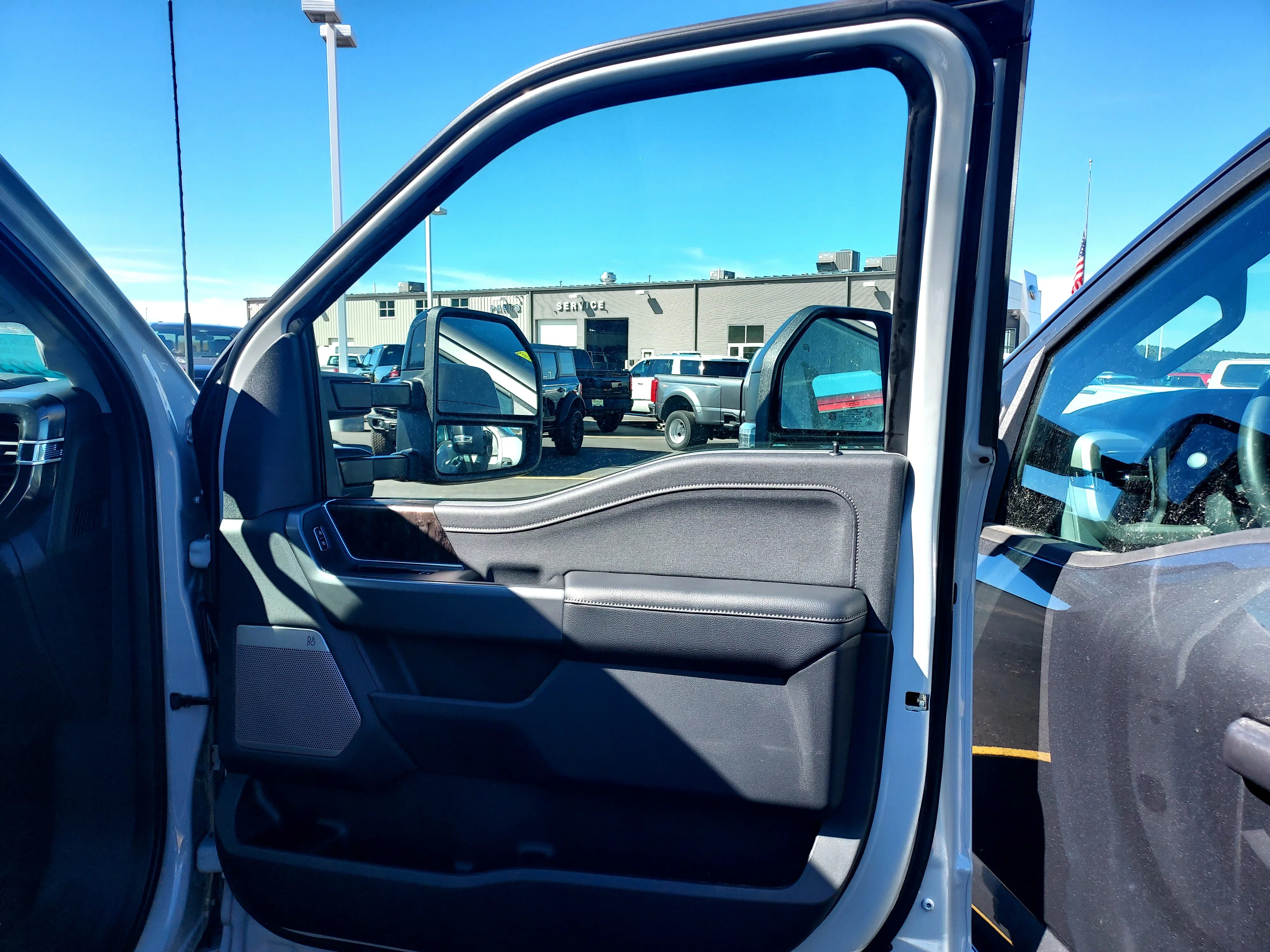 New 2026 Avalanche Ford LARIAT image 25