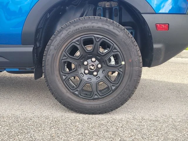 New 2026 Blue Metallic Ford Badlands image 8