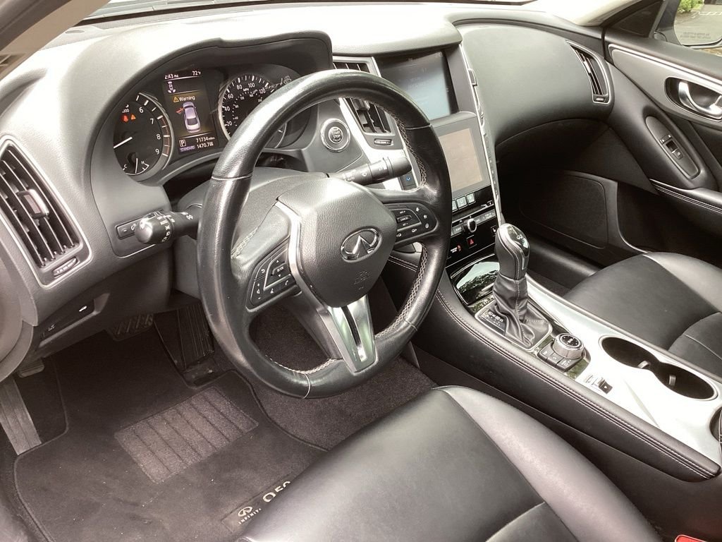 Used 2021 White INFINITI 3.0t LUXE image 11