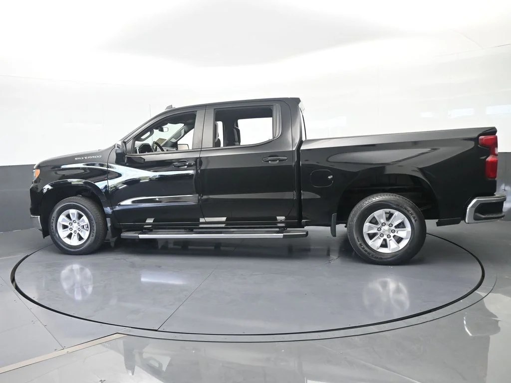Used 2024 Black Chevrolet LT image 3