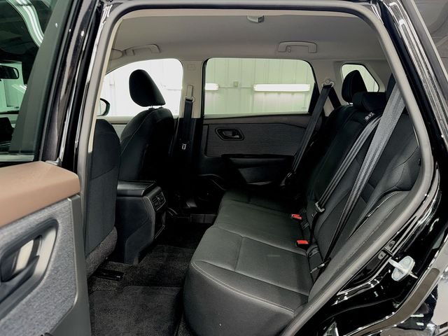 Used 2023 Black Nissan S image 20