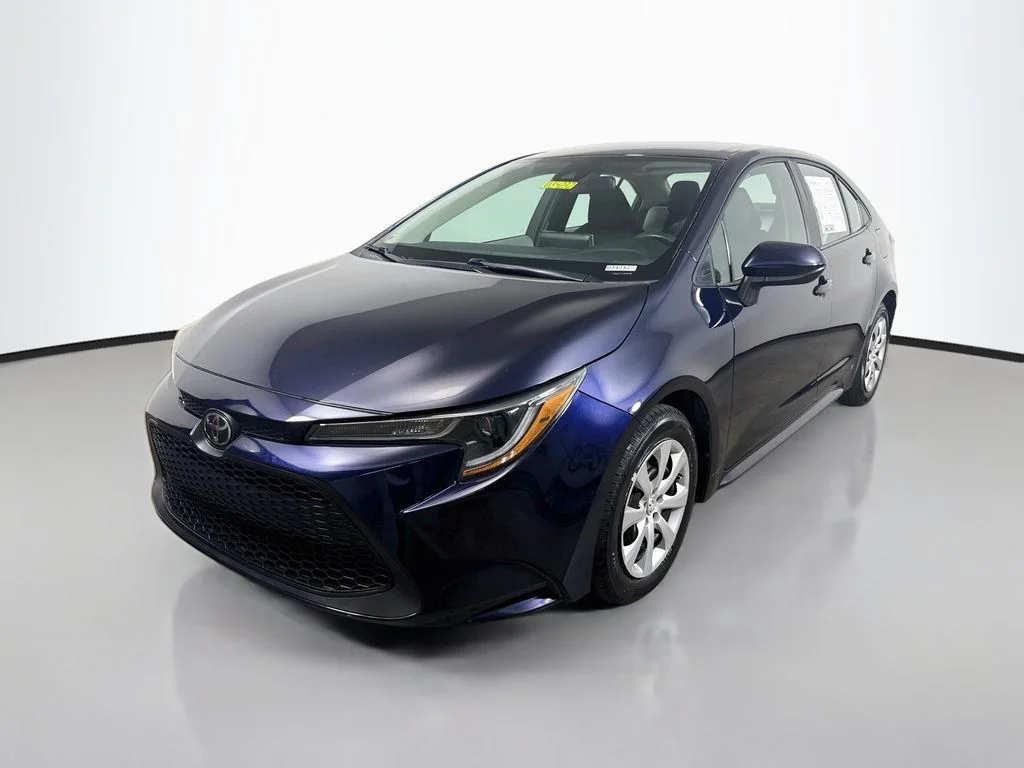 Used 2021 Blueprint Toyota LE image 3