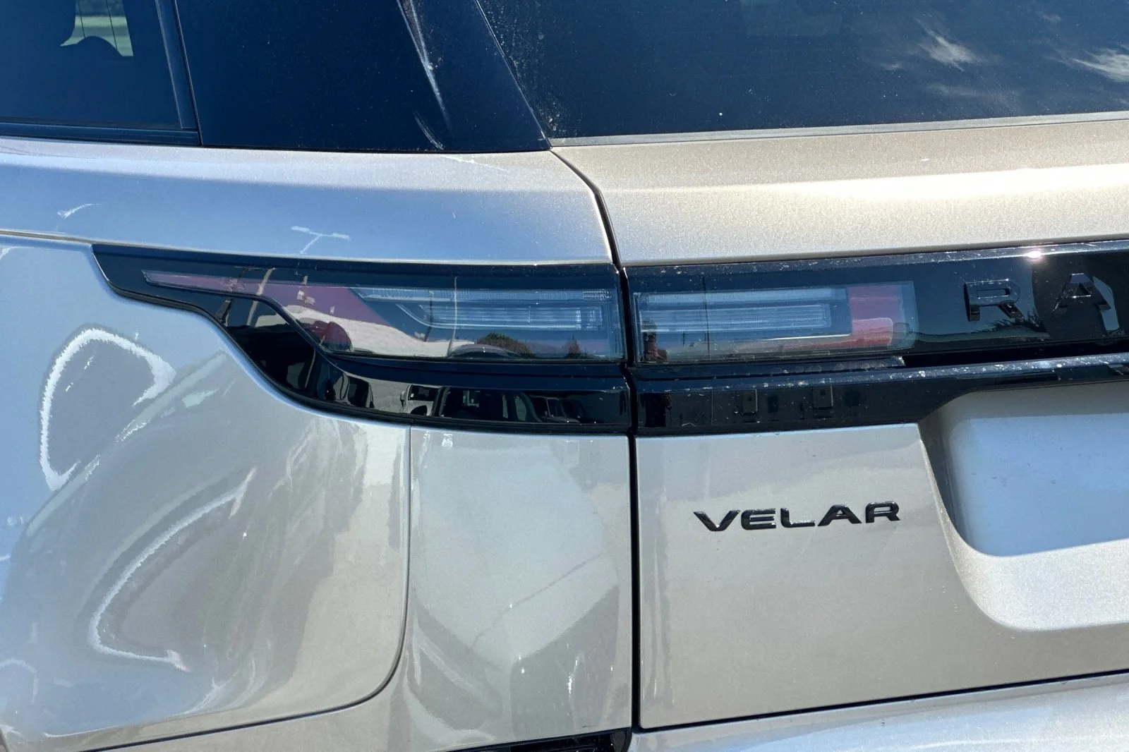 2026 Land Rover Range Rover Velar Dynamic SE - Photo 25