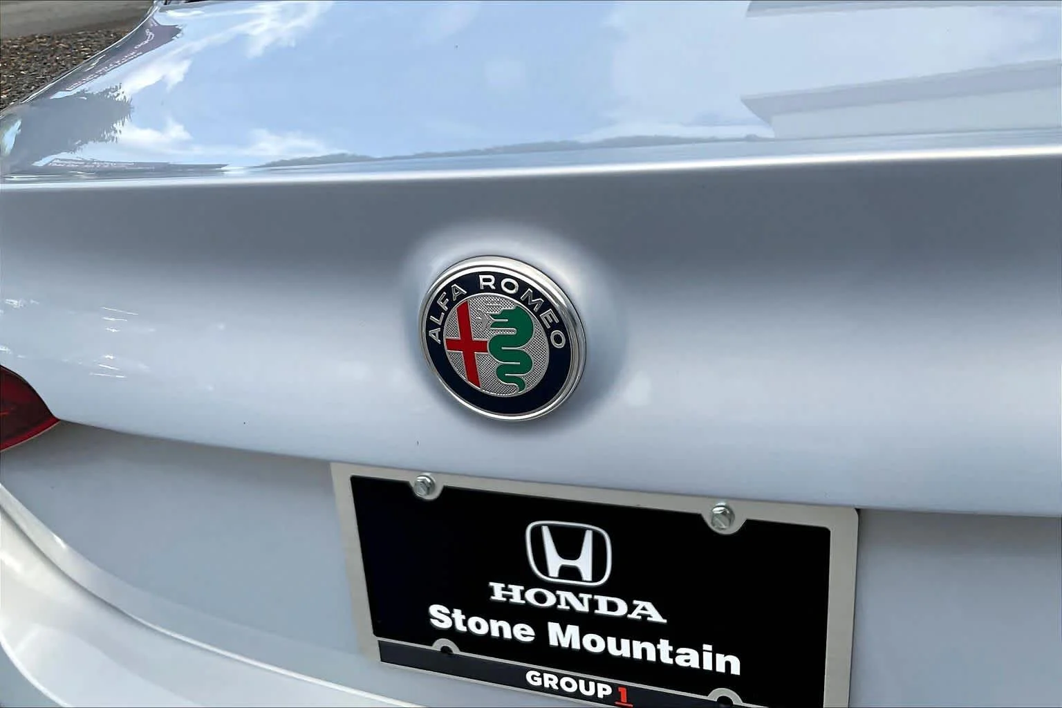 Used 2023 Moonlight Gray Metallic Alfa Romeo Ti image 10