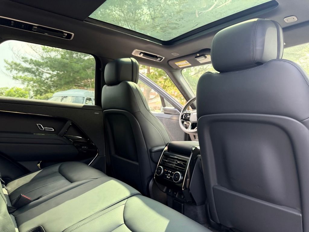 Used 2024 Eiger Gray Metallic Land Rover Dynamic SE image 15