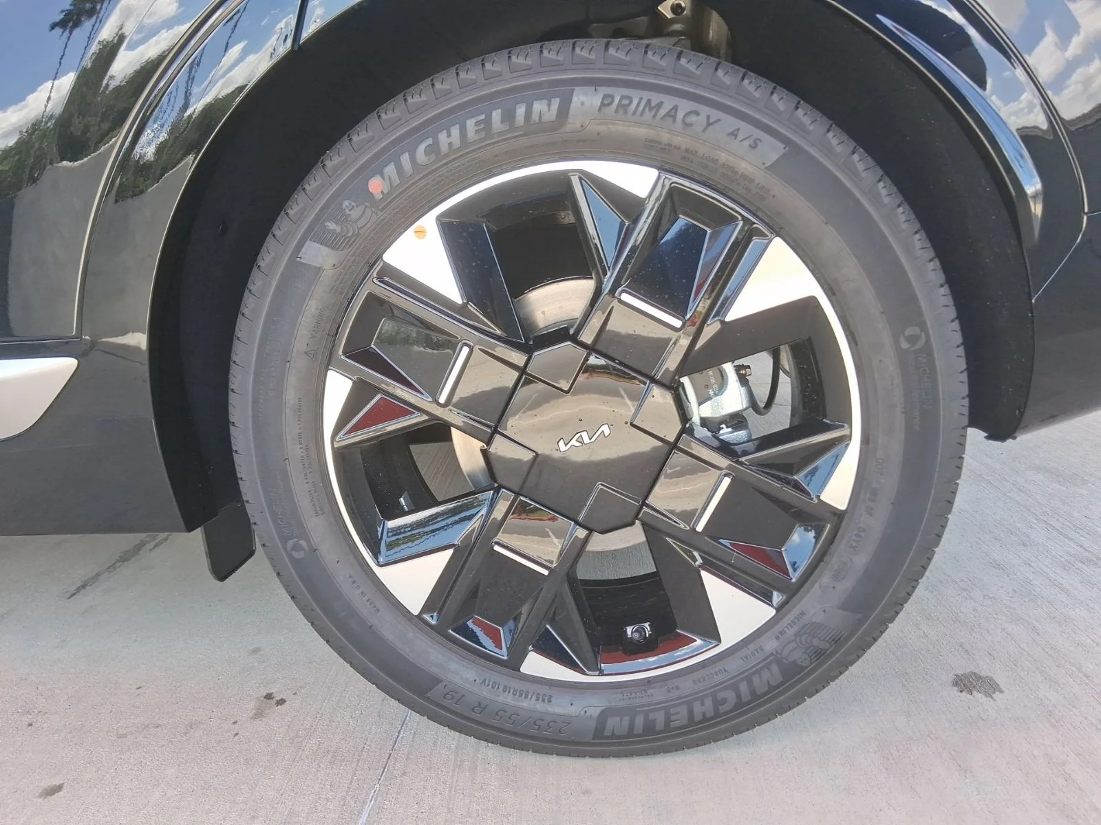 New 2026 Black Kia SX-Prestige image 32