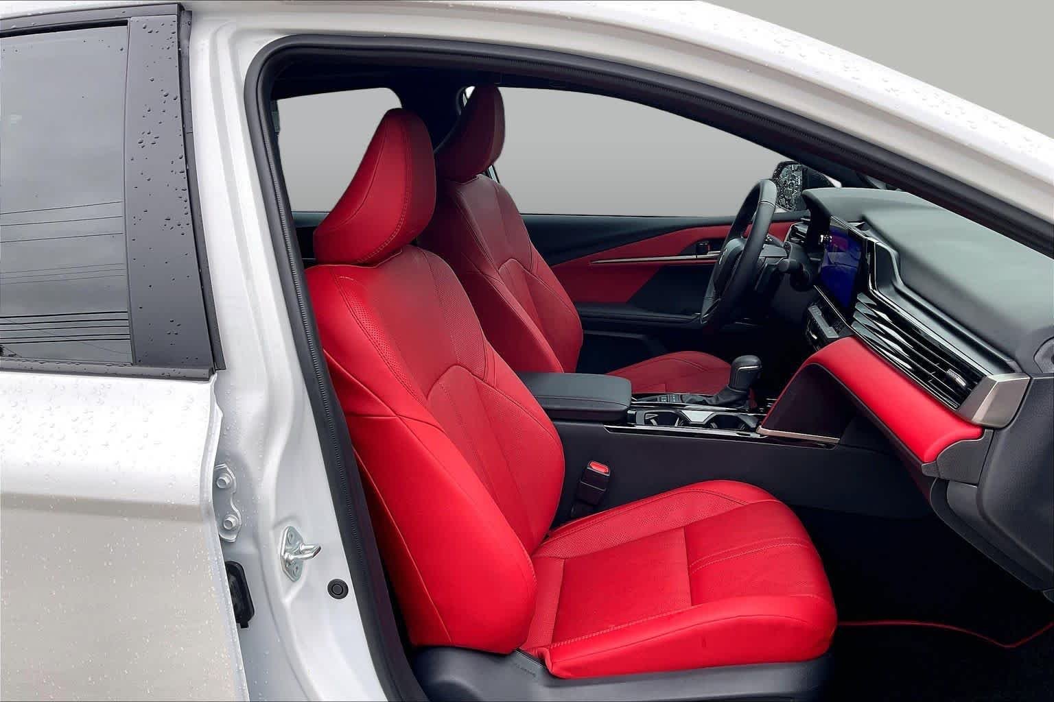 Used 2026 Wind Chill Pearl Toyota XSE image 9