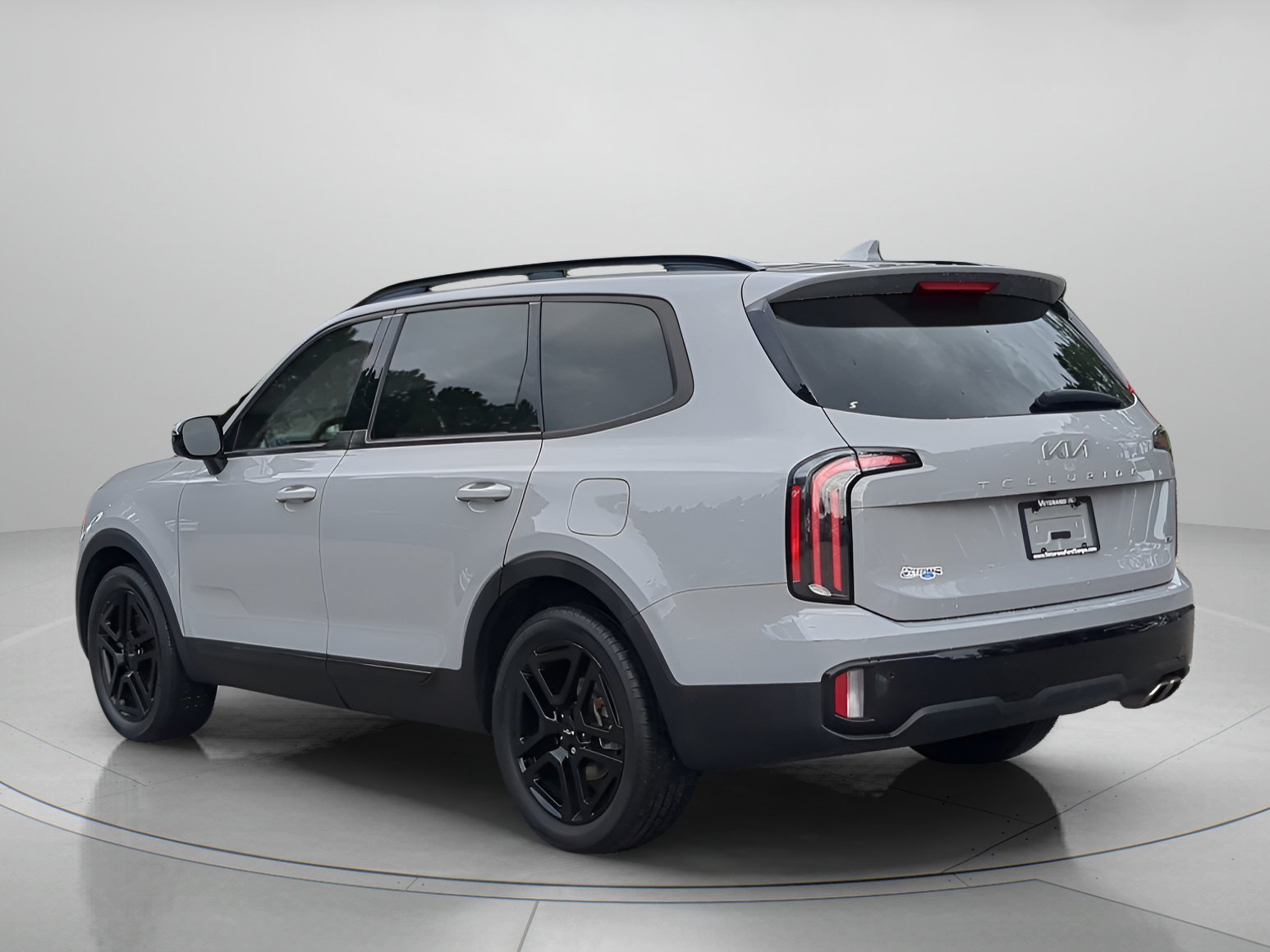 Used 2024 Wolf Gray Kia SX X-Line image 41