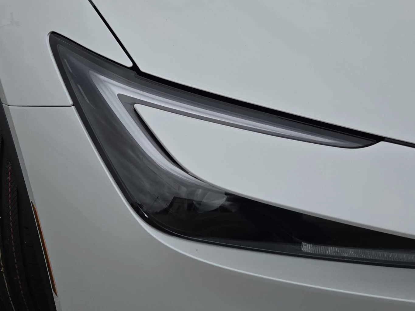 2026 Toyota Prius Plug-in Hybrid SE - Photo 14