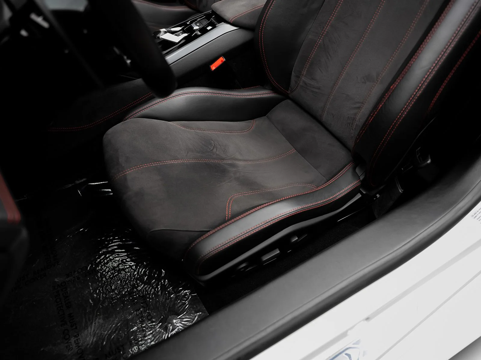 Used 2017 White Lamborghini  image 32