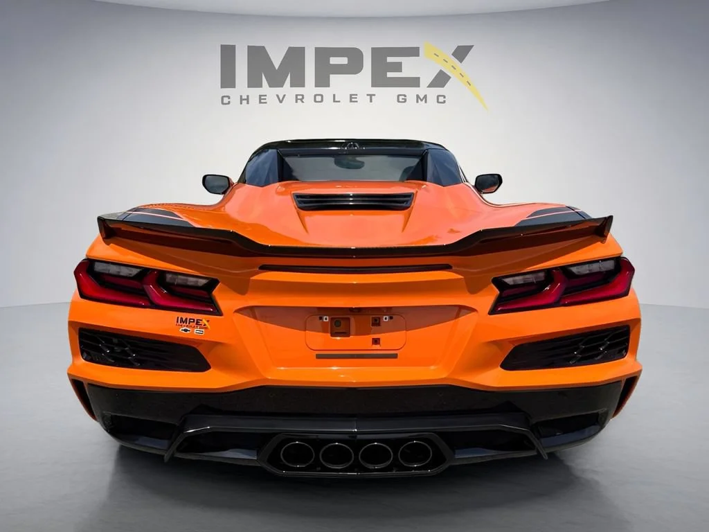 Used 2023 AMPLIFY ORANGE TINTCOAT Chevrolet 3LZ image 4