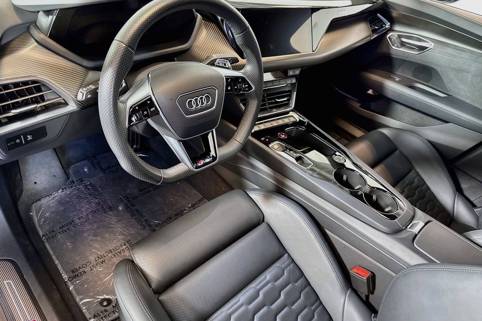 Used 2023 Black Audi  image 9