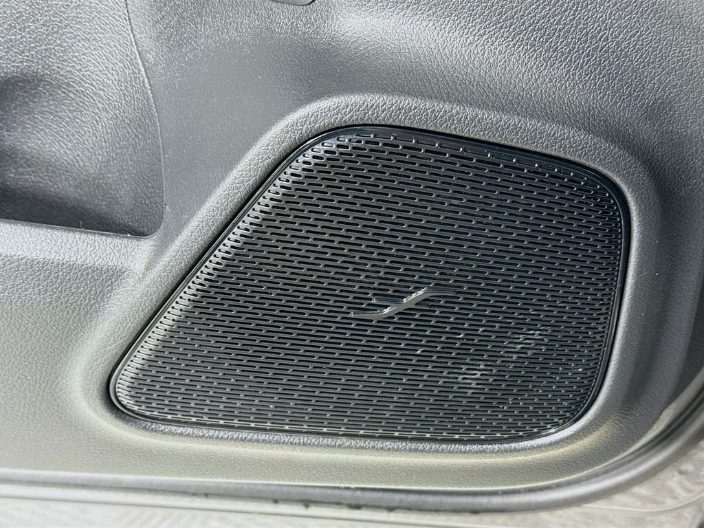 Used 2026 Gray Mercedes-Benz GLB 250 image 19