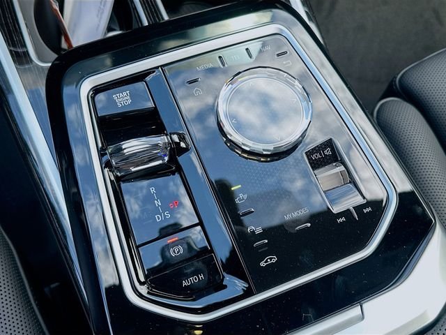 New 2026 Gray BMW 750e xDrive image 14