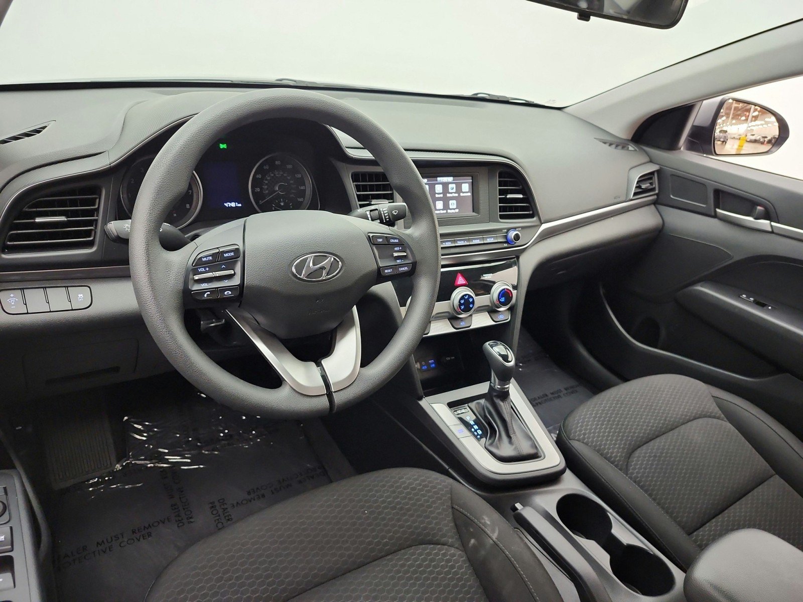 Used 2019 Galactic Gray Hyundai SE Auto image 14