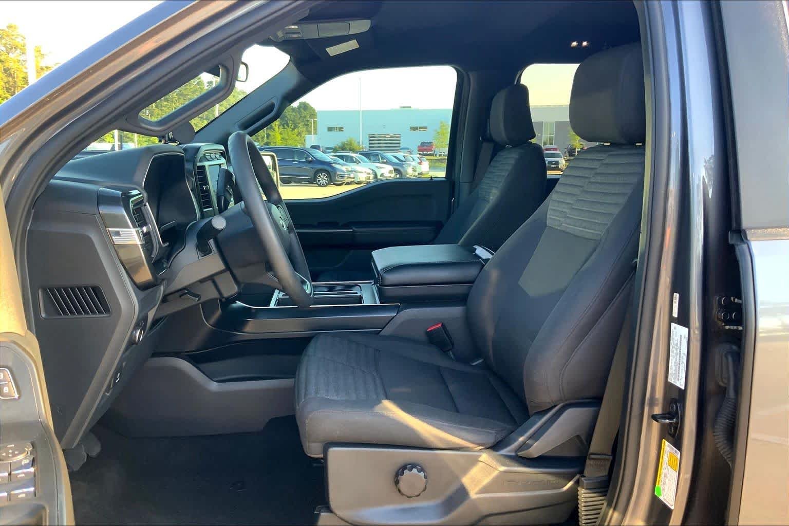 Used 2022 Carbonized Gray Metallic Ford XL image 8