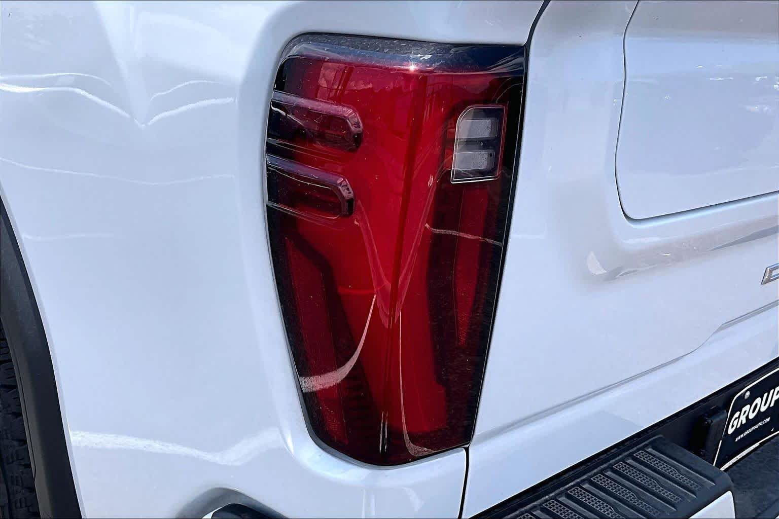Used 2026 Glacier White Tricoat GMC Denali image 27