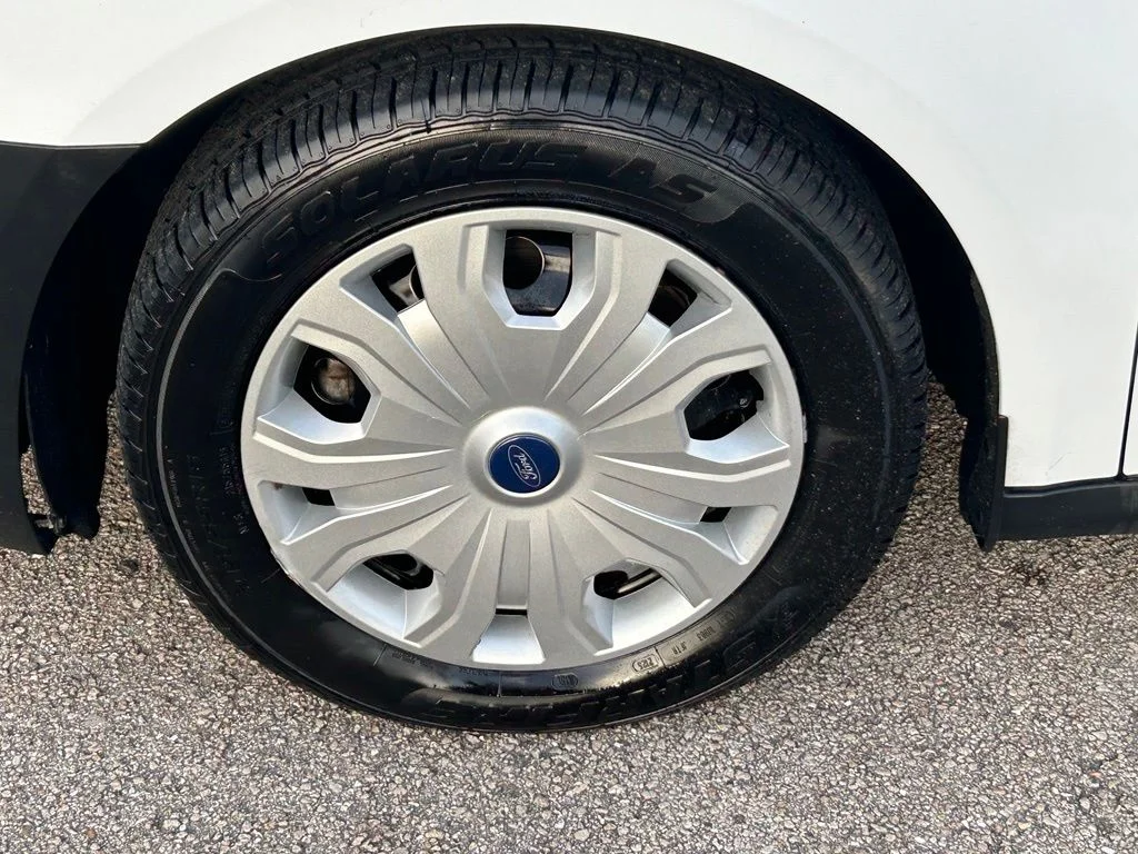 Used 2019 Frozen White Ford XL image 16