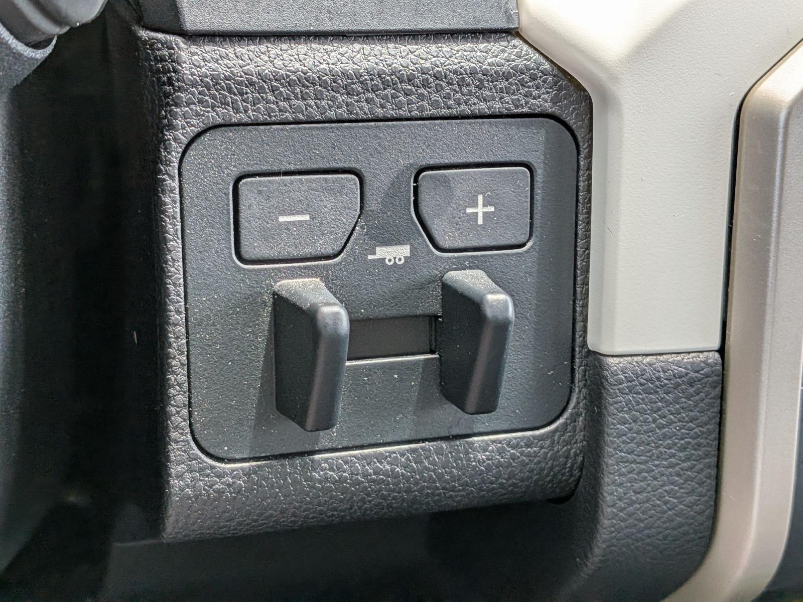 Used 2024 Ice Cap TOYOTA  image 19