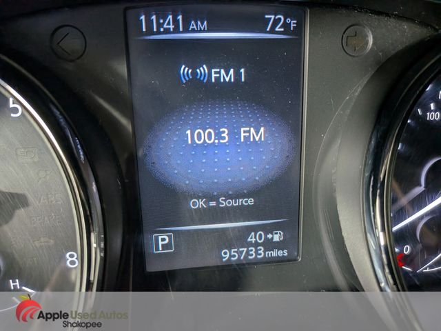 Used 2017 White Nissan SL image 16