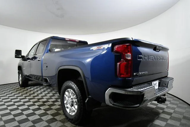 Used 2020 Blue Chevrolet LTZ image 13