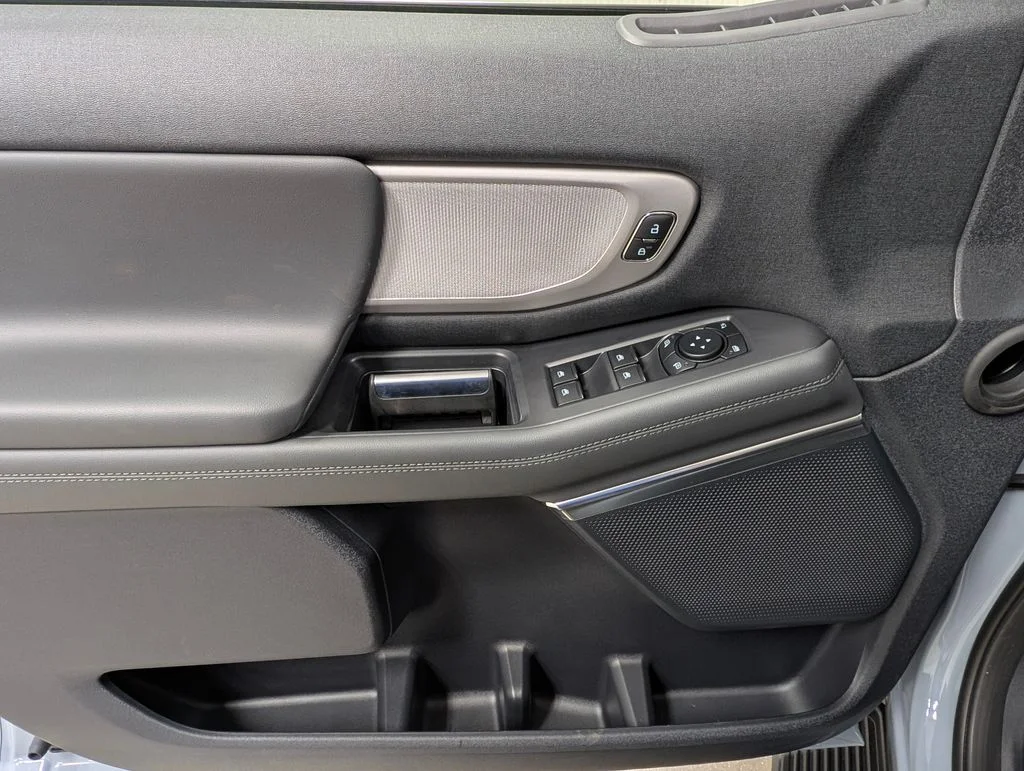 New 2027 Glacier Gray Metallic Tri-Coat Ford Active image 11