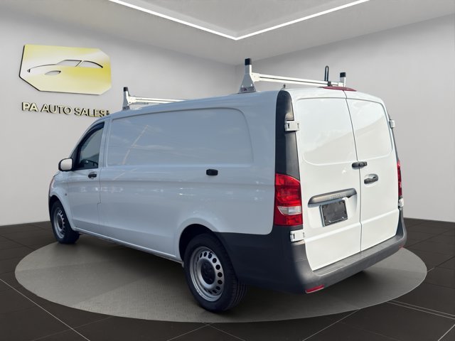 Used 2018 White Mercedes-Benz Worker image 5