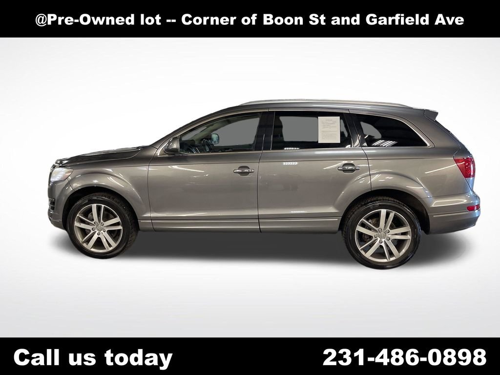 Used 2013  Audi  image 2