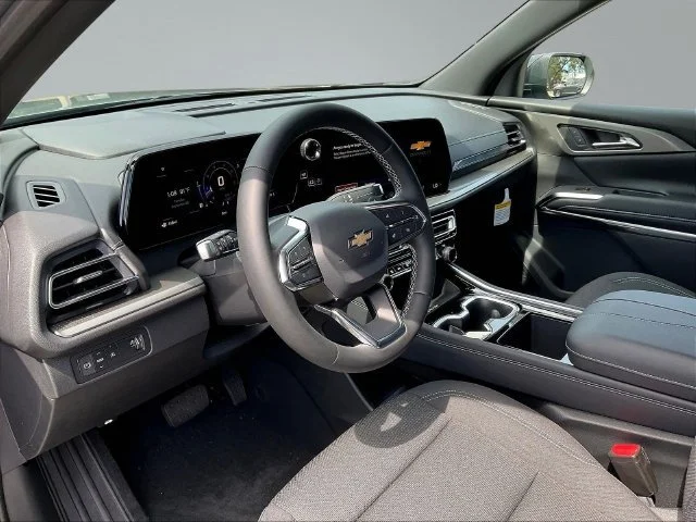 New 2027 Sterling Gray Metallic Chevrolet LT image 7