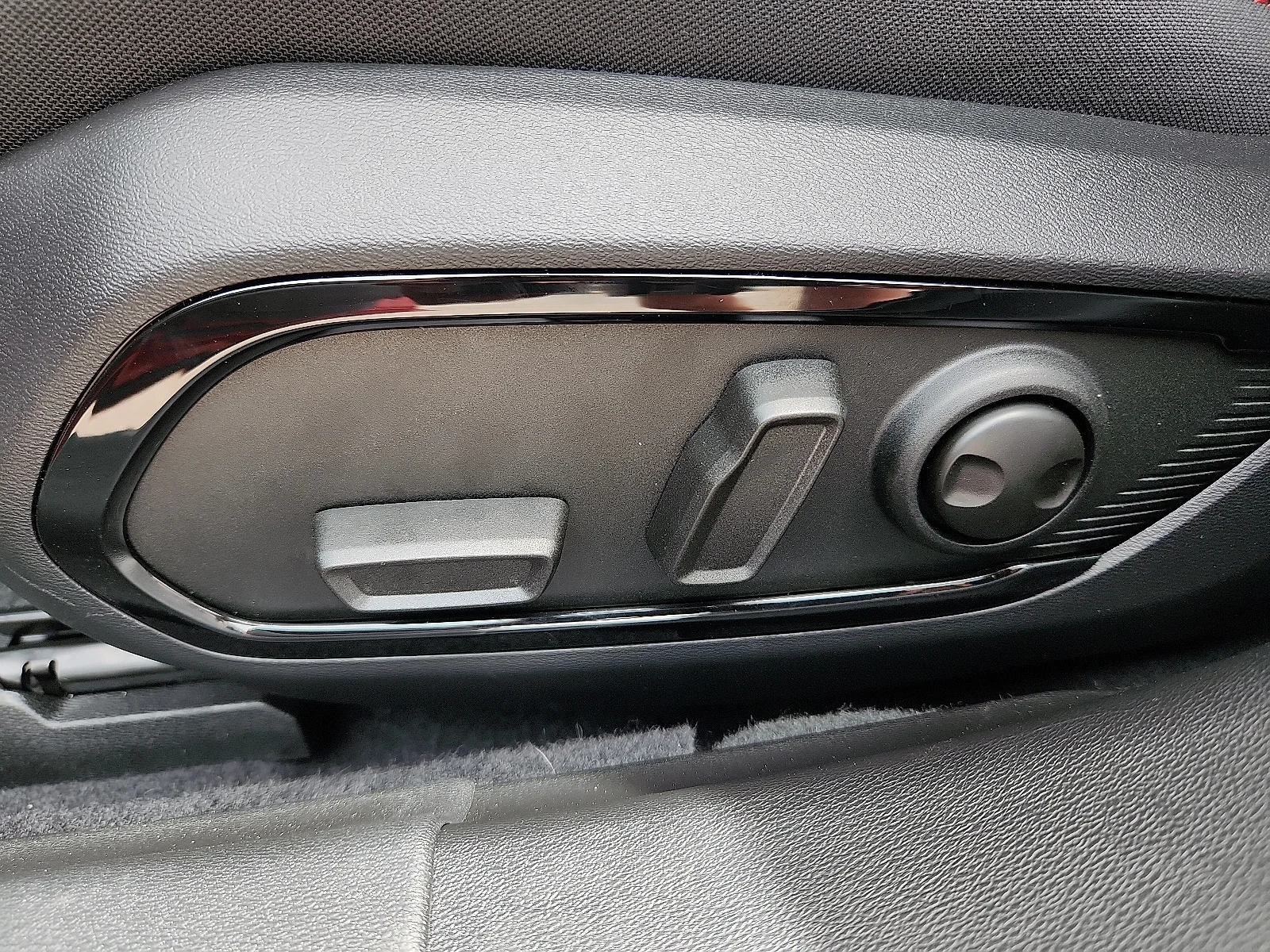 New 2026 Redeye  Paint Dodge R/T 4-DOOR AWD image 13