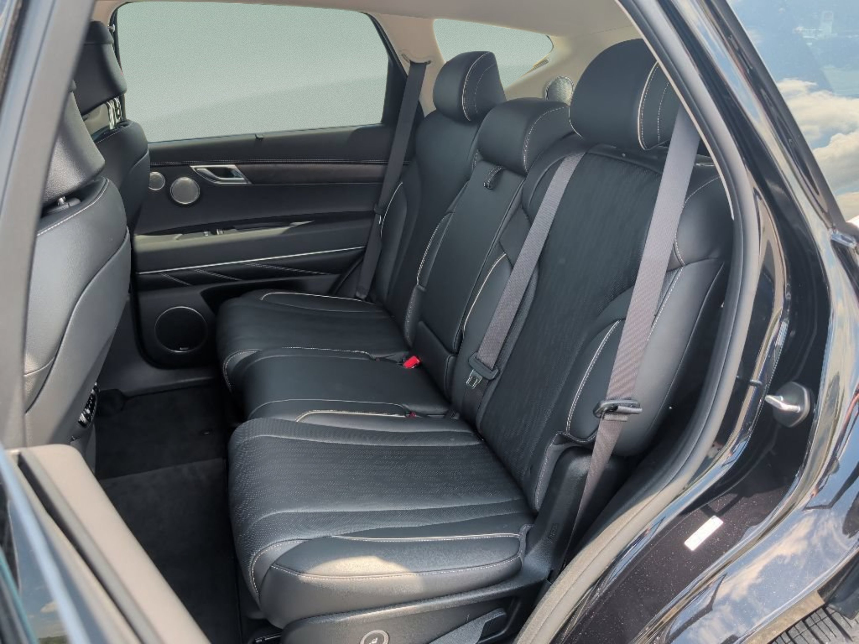 2024 GENESIS GV80 Standard - Photo 37