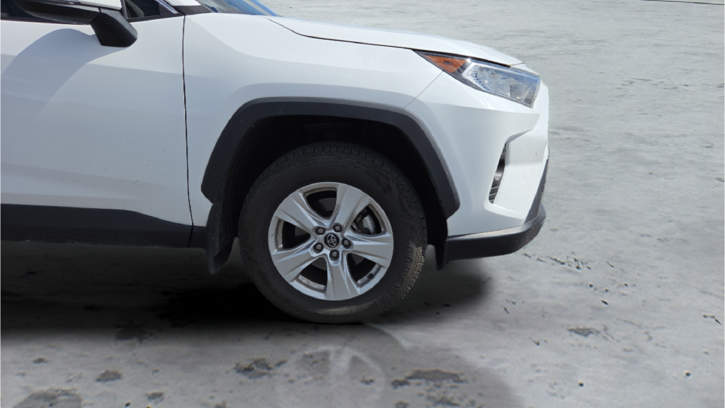Certified Used 2021 White Toyota XLE image 21