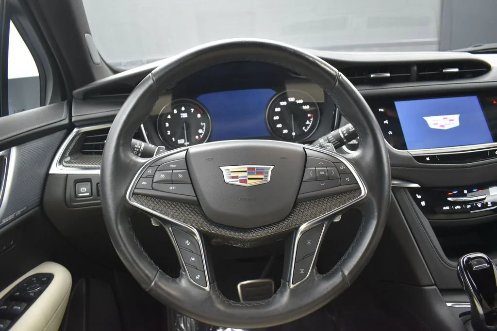 Certified Used 2023 Crystal White Tricoat Cadillac Sport image 14