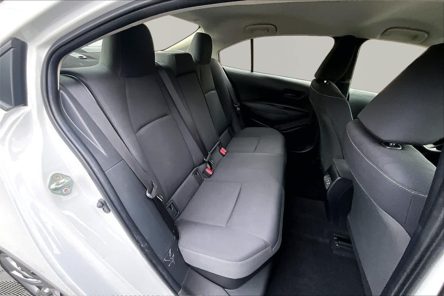 Used 2025 Ice Cap Toyota Hybrid LE image 20