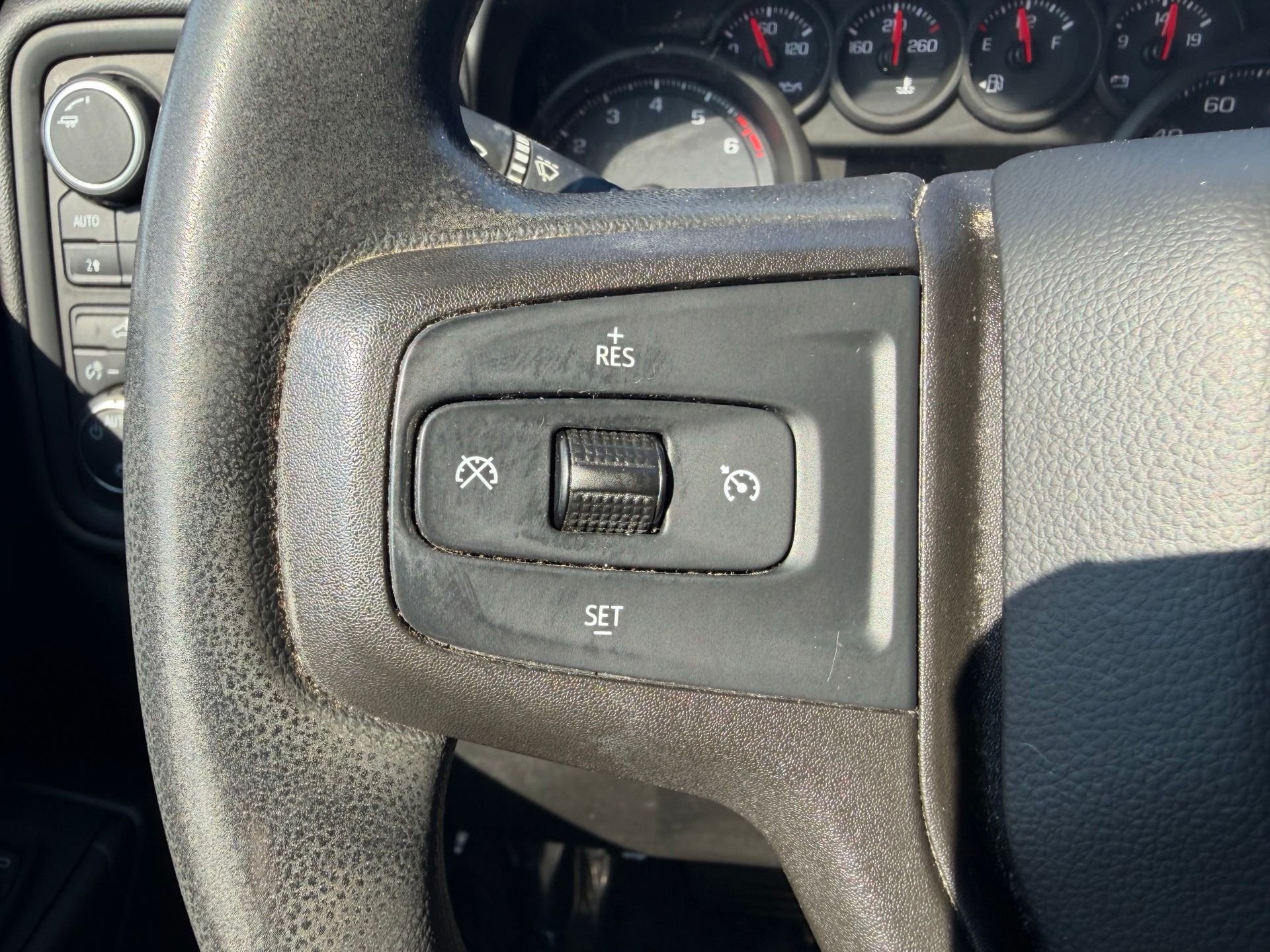 Used 2019 White Chevrolet Custom image 12