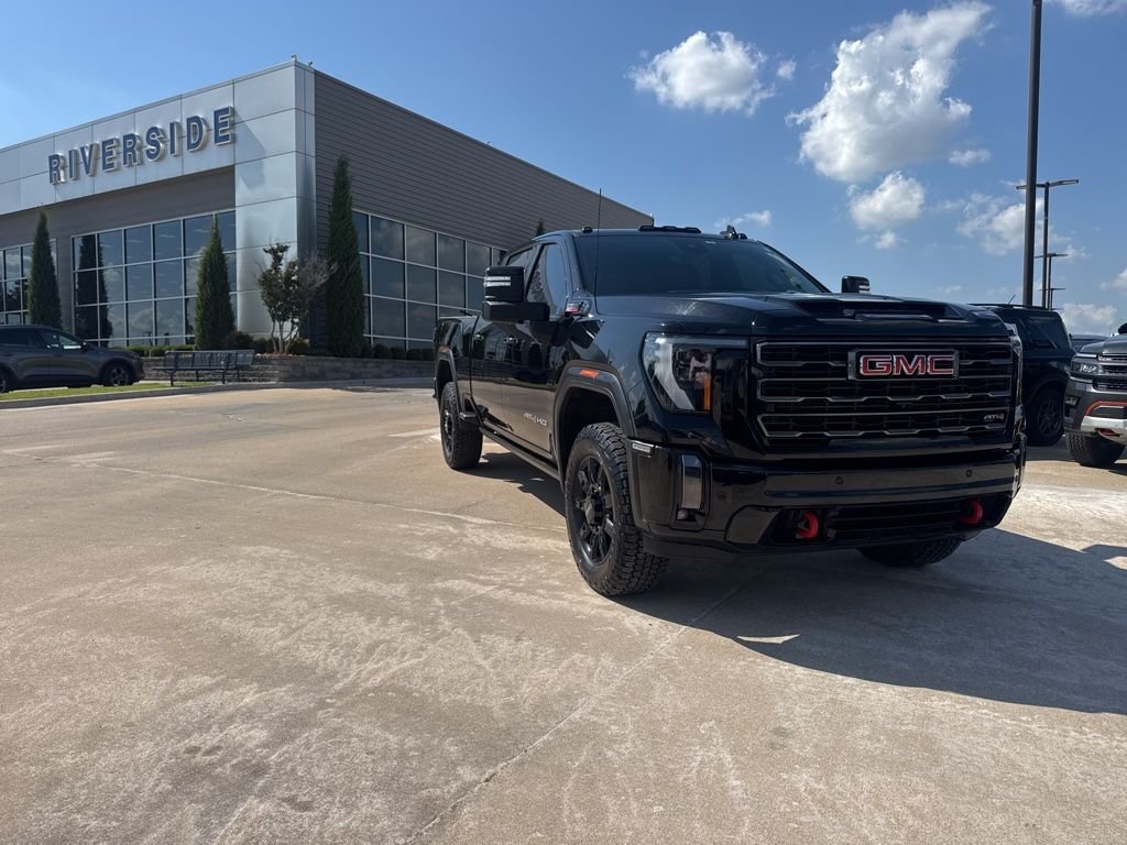 2024 GMC Sierra 4WD Crew Cab Standard Box AT4's photo