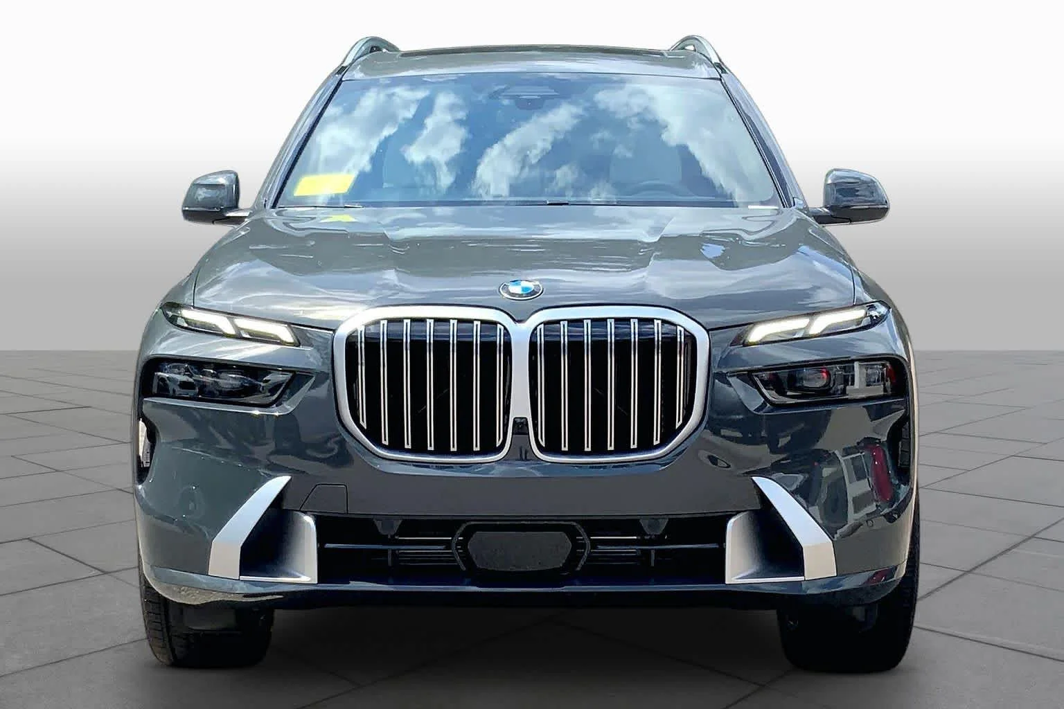 New 2027 Dravit Grey Metallic BMW xDrive40i image 3