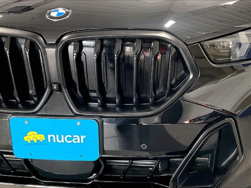 Used 2024 Black BMW xDrive40i image 33