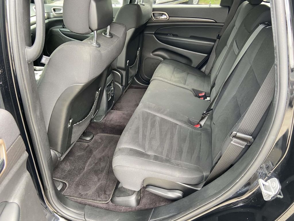 Used 2017 Black Jeep Laredo image 15