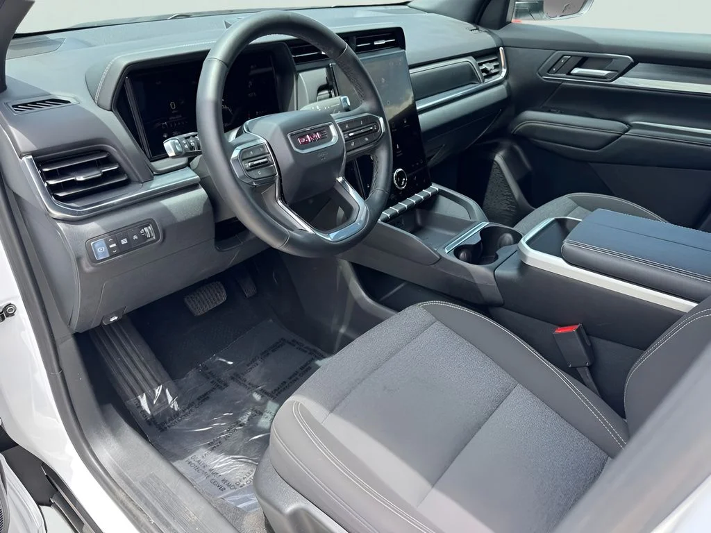 Used 2026 White GMC Elevation image 10